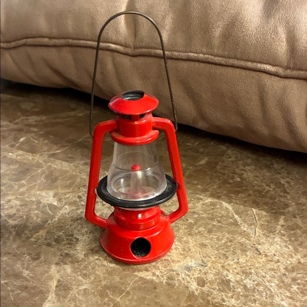 Red Miniature Lantern Pencil Sharpener Hong Kong - Picture 3 of 10